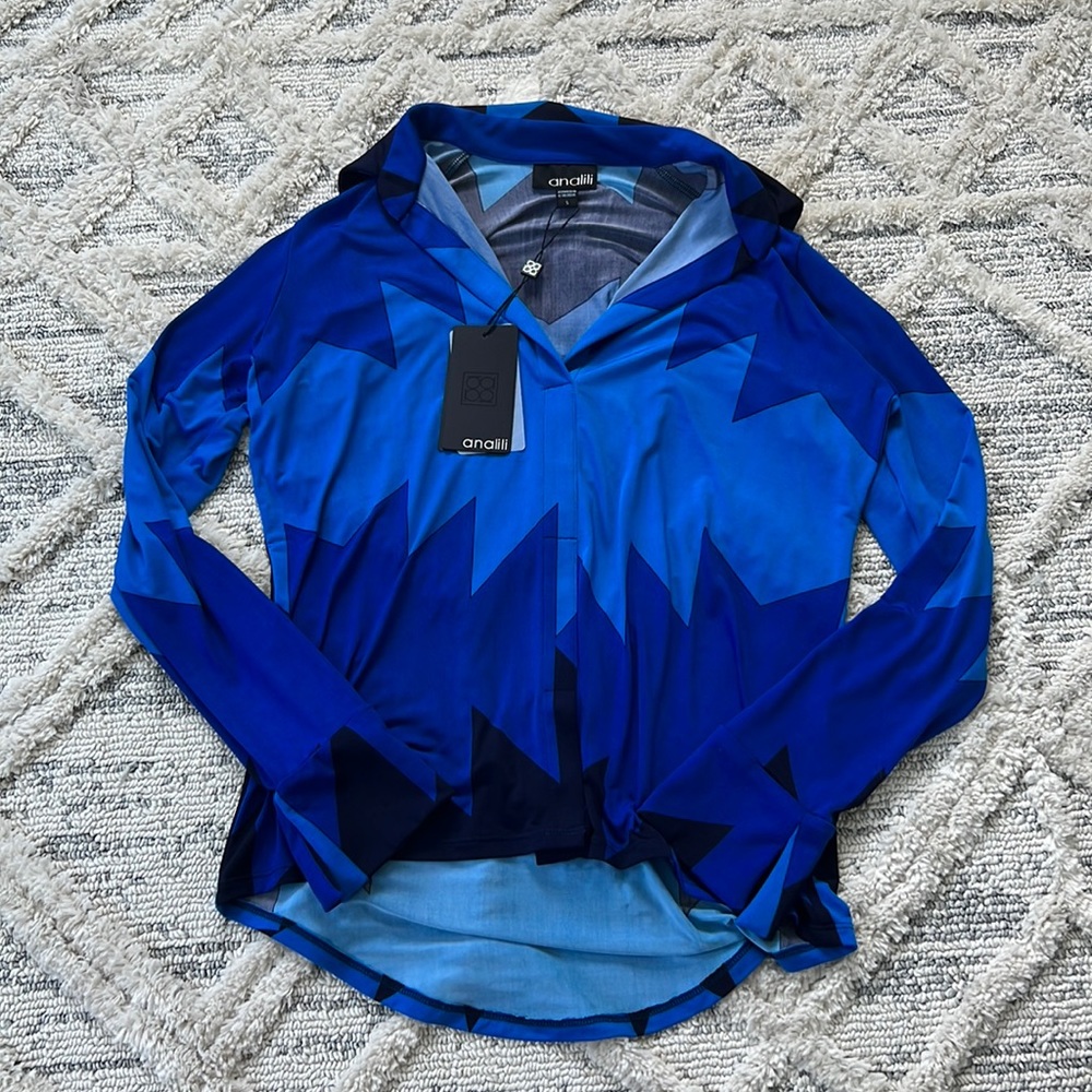 NWT Analili long sleeve collared top